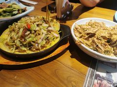 铁板粉丝包菜-局气烤鸭·北京菜(前门店)