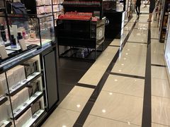 -关西国际机场直营免税店