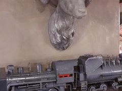 -HIGH FIVE哈福手工汉堡(桂林路店)