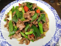 小抄黄牛肉-阿鹏故事云南野生菌火锅(人民路店)