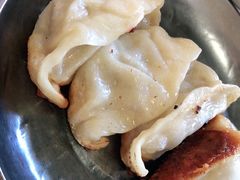 -黄阿姨锅贴大王(万航渡路店)