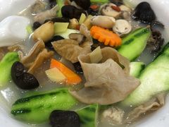 鸡汤浸丝瓜-九大簋家宴(北京路店)