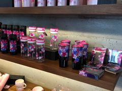 零售区-星巴克臻选(广州高德置地秋广场店)