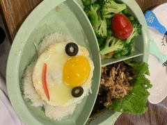 -布鲁豪斯亲子欢乐家庭餐厅