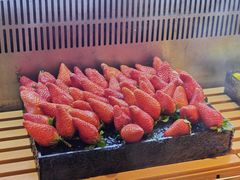 -牛YO寿喜烧·铁板烧和牛火锅自助(市府恒隆店)
