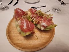 -龙虾酒吧扒房(宁波香格里拉店)