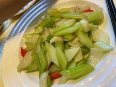 百合炒西芹-南湖船菜大酒店