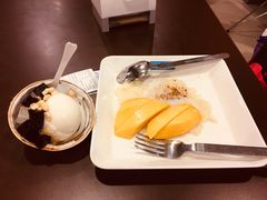-Pier 21 (Terminal 21 Asok)