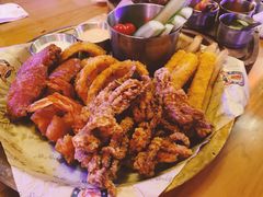 小吃拼盘-MR.ROCKY洛奇先生RESTAURANT&BAR(宝安壹方城店)