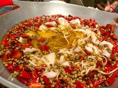 -渝信川菜 · 川味家常菜(财富购物中心店)