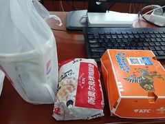 -肯德基(中纬店)