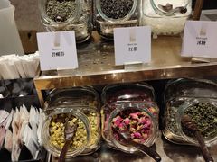 -东方红海鲜百汇(国际大厦店)