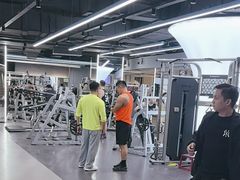 -超鹿运动(五四路恒力城店)