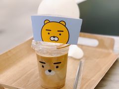 -KAKAO FRIENDS(弘大店)