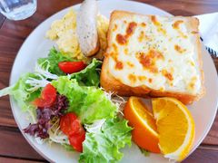 奶酪吐司香肠brunch-VESH COFFEE(定西路店)