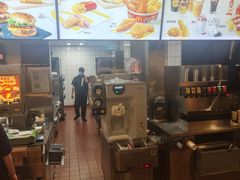 -麦当劳(新世纪环球中心店)