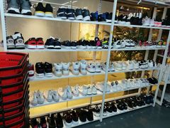 -唯品仓(东山锦轩·现代城店)