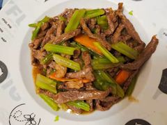 -爱的果实月嫂育婴师(世纪东方店)