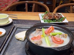 -有一锅·野生菌黑山羊腊排骨火锅(古城北门店)
