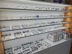 -视野联行眼镜·蔡司·依视路(省体育馆店)