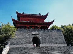 -巴陵广场