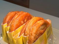 路口买的肉饼-晓芬叉烧圆子粉
