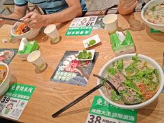 -蒙自源米线大王(东站店)