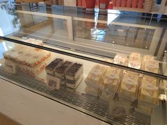面包甜点陈列柜-Cafe on warm(丹霞店)