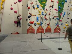 -绿壁虎攀岩基地(Tcar店)