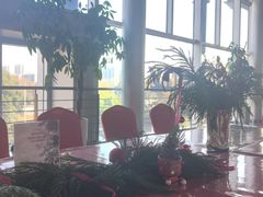 -泰州之星奔驰4S店(海陵店)