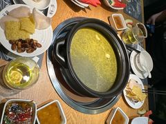 -一朵菌·野生菌探索家火锅(南亚店)