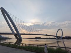 -南京眼步行桥
