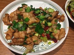 -云海肴·汽锅鸡·云南菜(天山百盛优客店)