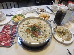 -德林酸菜鱼火锅(南丹店)