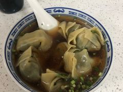 菜肉馄饨-古徽州馄饨店(宝安路店)