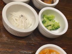 -萨拉伯尔(燕莎友谊商城店)