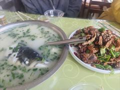 -雪湖煜辰鱼头老店(雪野湖店)