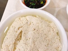 -渝君重庆火锅(嘉宾路店)
