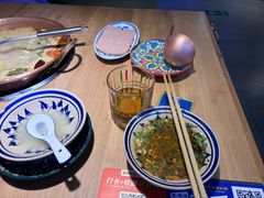 -洱火云南酸菜牛肉火锅(石景山当代商城店)