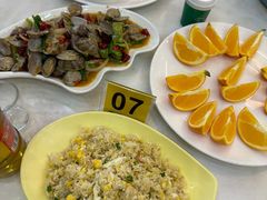 -覃记海鲜美食餐厅