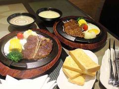 -Musso & Frank Grill
