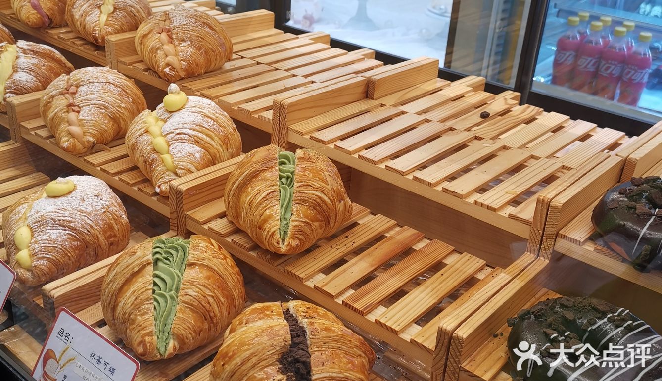 【猫曰】牛角村的牛角包[必吃]