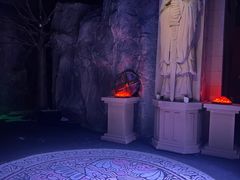 -瑞虹新天地月亮湾