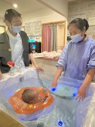 -爱瑞馨母婴护理中心·月嫂育儿嫂