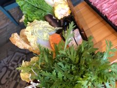 经典时蔬十二味-手选潮汕鲜活牛肉火锅(二七广场店)