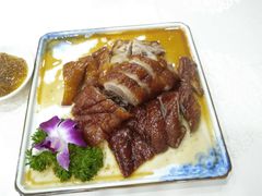 烧鹅-寻味顺德·南记酒家·传统顺德菜·鱼生(广源路店)