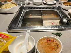 -海底捞火锅(关山保利店)
