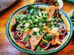 -拈签一笑黄牛肉辣卤串串