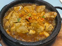 石锅海胆豆腐-日月昇渔家菜·海肠捞饭·大连海鲜(星海公园店)