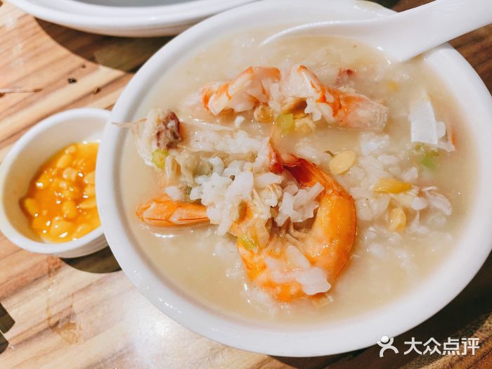 陈鹏鹏潮汕菜(欢乐海岸 海边景观店)招牌海鲜粥图片